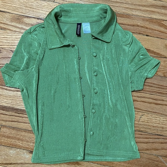 Tops - green top